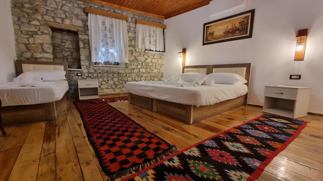 Appartement Dhimitri *